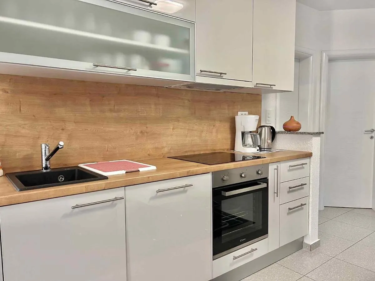 Apartment In Dramalj 45031