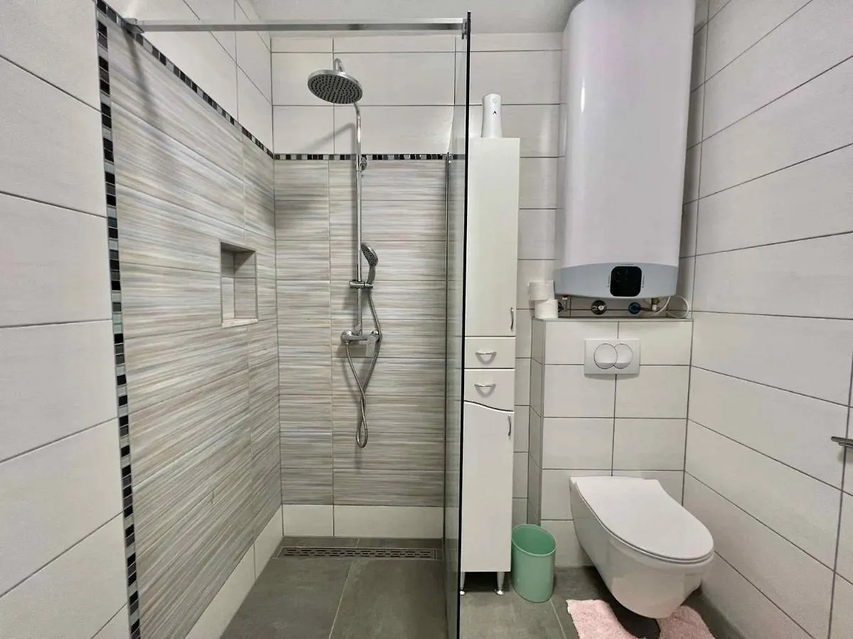 Apartment In Dramalj 45031